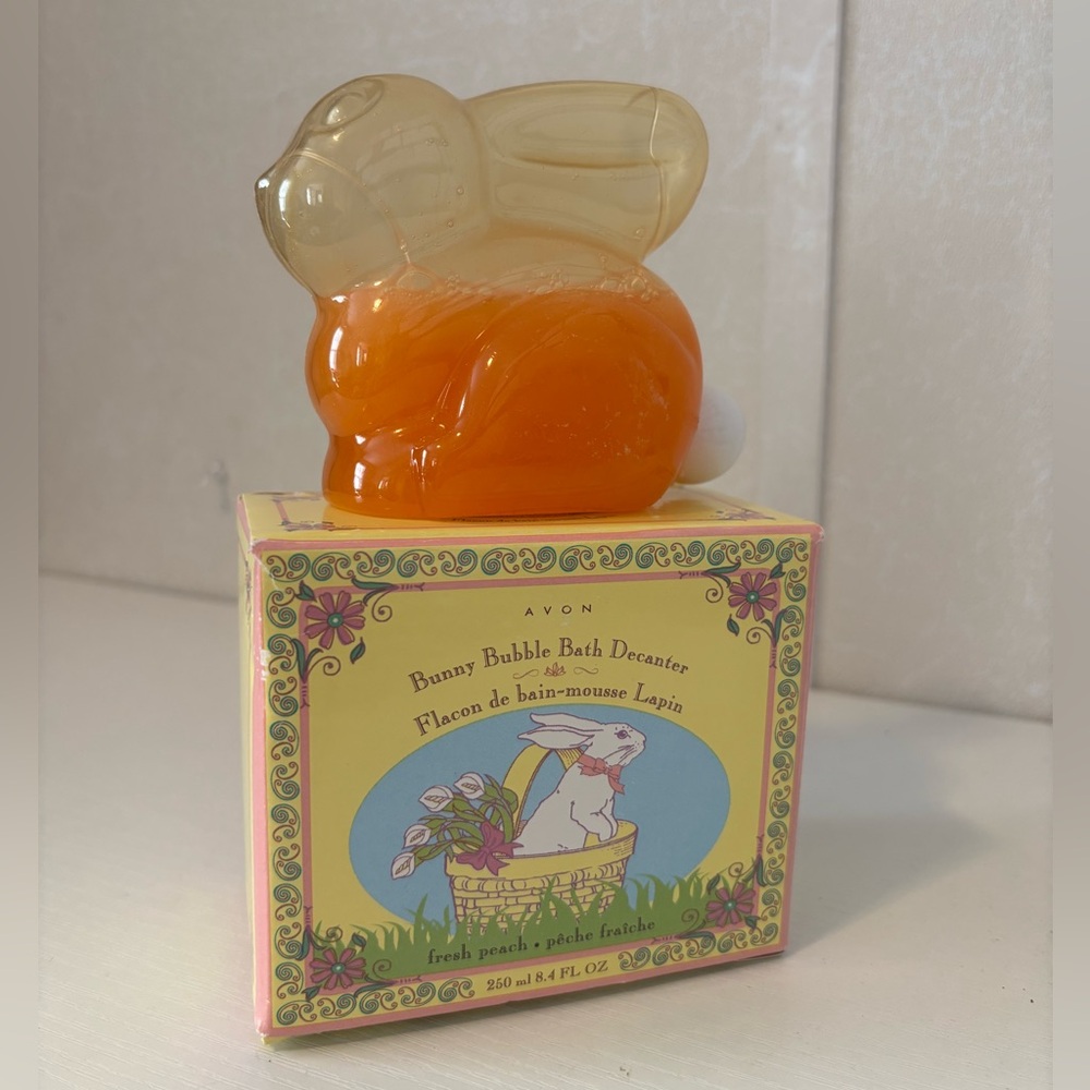 Avon | Vintage Bunny Bubble Bath Decanters - Set of Three - Picture 3 of 10